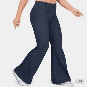 Halara 2X High Waisted Crossover Flare Leggings
